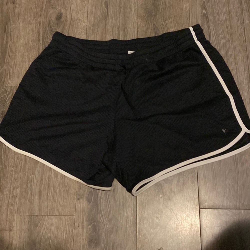 Women’s mesh shorts